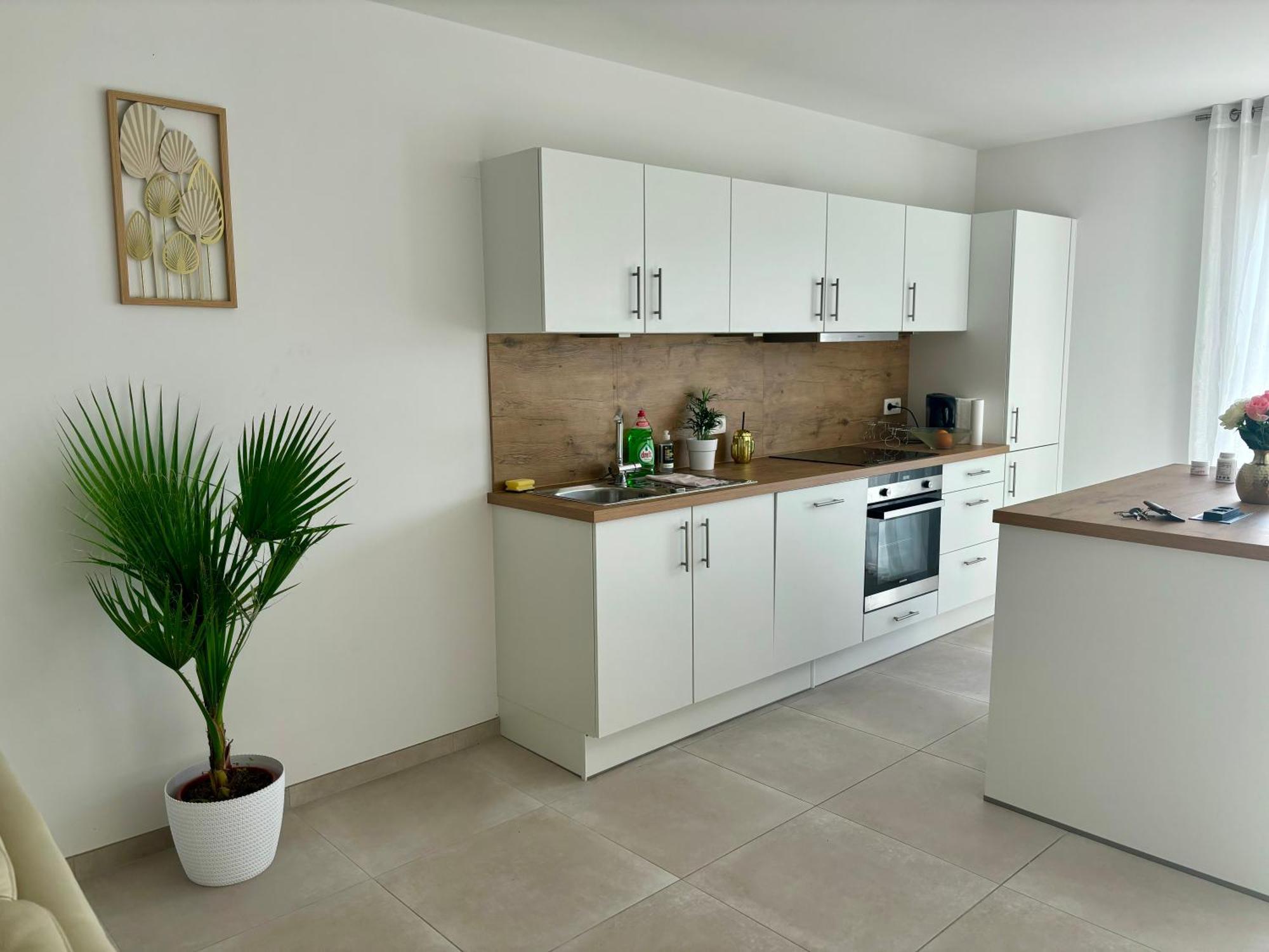 2 Bedrooms Luxury Apartment - Guillemins Льєж Екстер'єр фото
