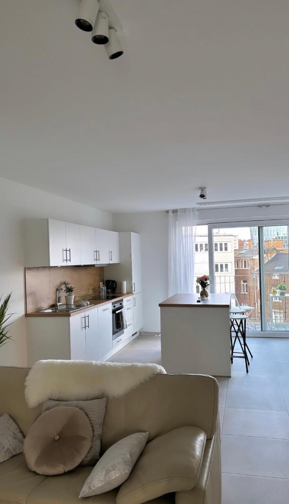 2 Bedrooms Luxury Apartment - Guillemins Льєж Екстер'єр фото